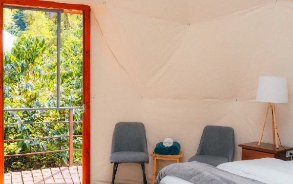 couple dome entrance